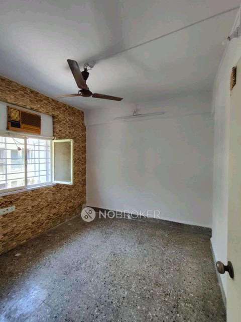 2 BHK Flat In Omsatyavinayak Chs For Sale  In Borivali West