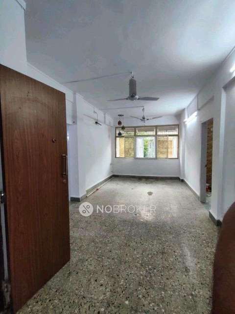 2 BHK Flat In Omsatyavinayak Chs For Sale  In Borivali West