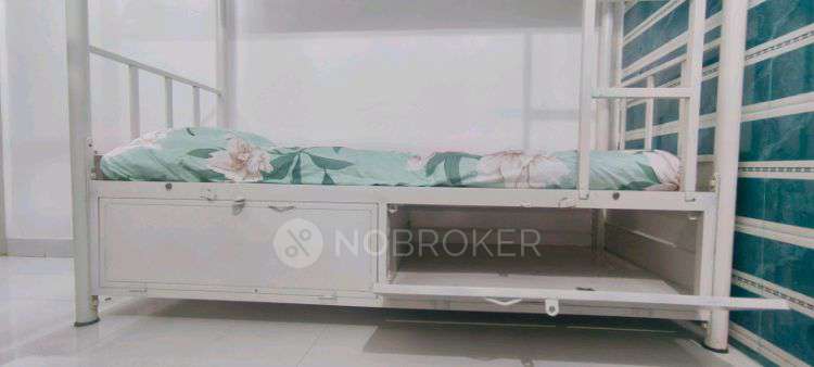 PG for Boys in Bandra West