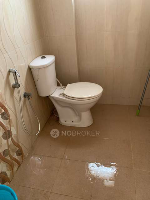 3 BHK Flat In Amarprakash Temple Waves For Sale  In Kundrathur