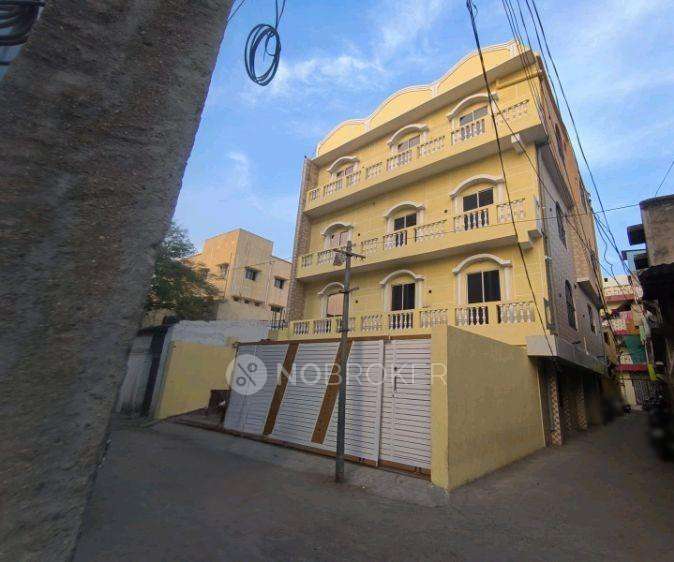 4+ BHK Flat In Sb For Sale  In Hyderguda