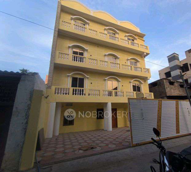 4+ BHK Flat In Sb For Sale  In Hyderguda