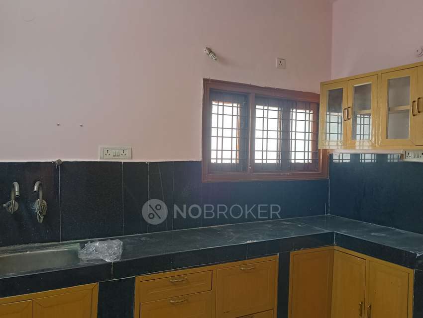 3 BHK Flat In Yashoda Towers For Sale  In  L. B. Nagar