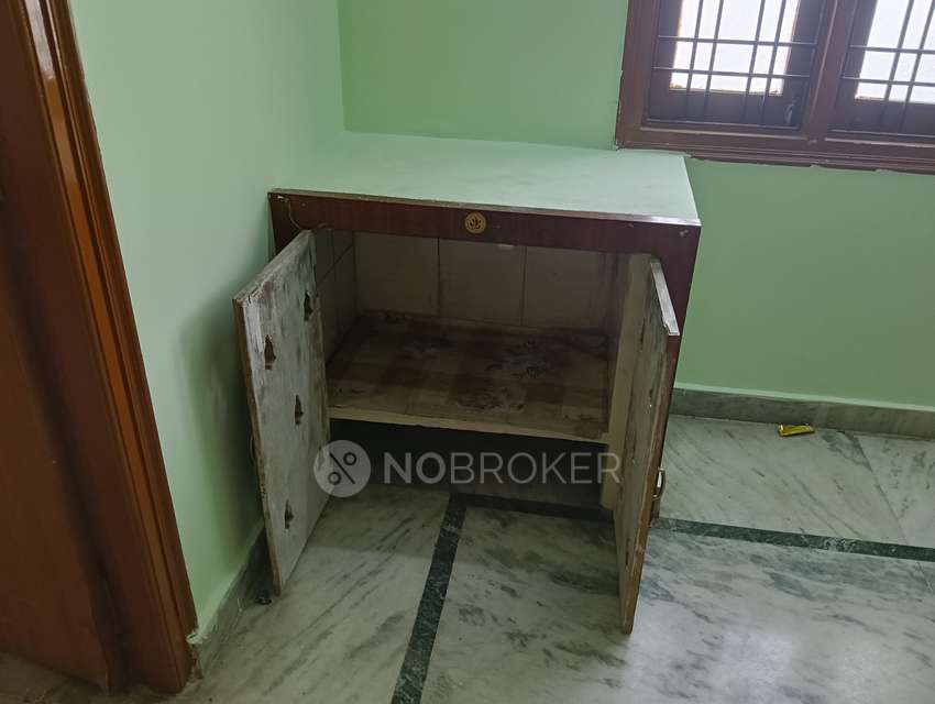 3 BHK Flat In Yashoda Towers For Sale  In  L. B. Nagar