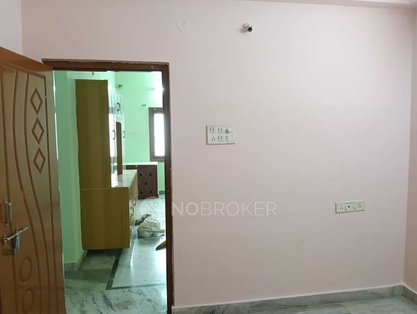 3 BHK Flat In Yashoda Towers For Sale  In  L. B. Nagar