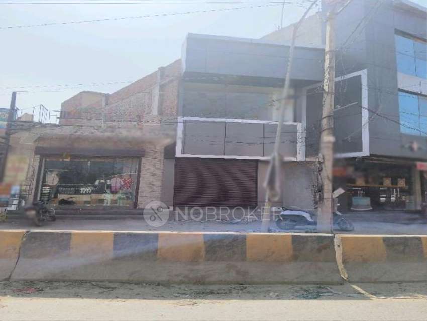 Shop in Shastri Nagar, Industrial Area, Gurgaon for Rent 