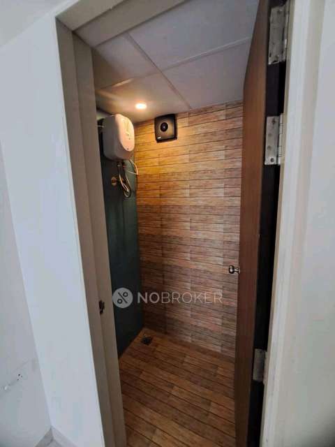 2 BHK Flat In Nri: Mumbai Thane Lodha Crown For Sale  In Thane West