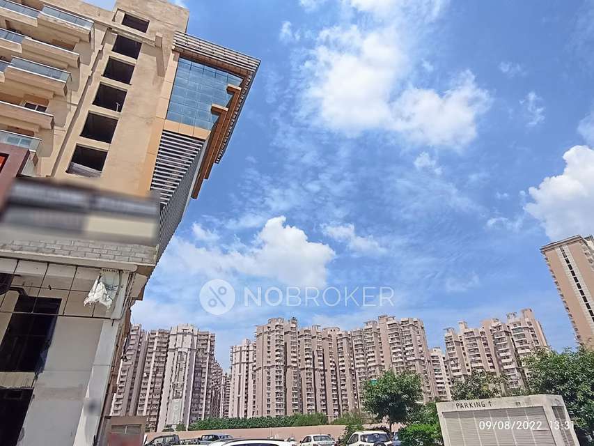 1 RK Flat In Supertech North Eye for Rent  In  Sector 74