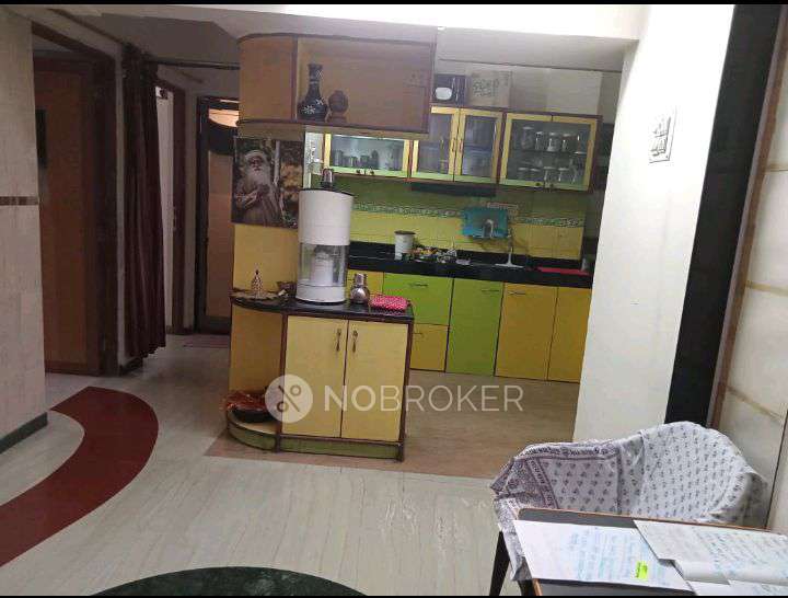 Shared Room for Female In 2 BHK In Elite Empire Only For Working Females Near Balewadi High Street In Elite Empire