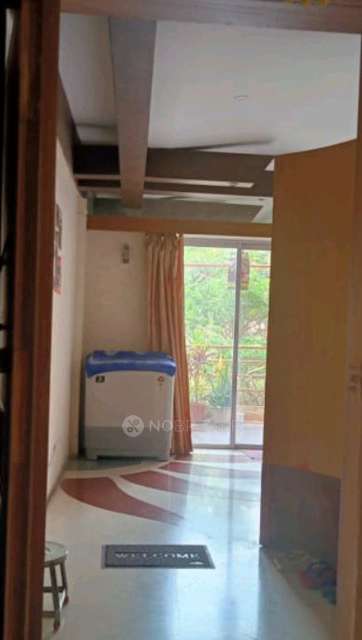 Shared Room for Female In 2 BHK In Elite Empire Only For Working Females Near Balewadi High Street In Elite Empire