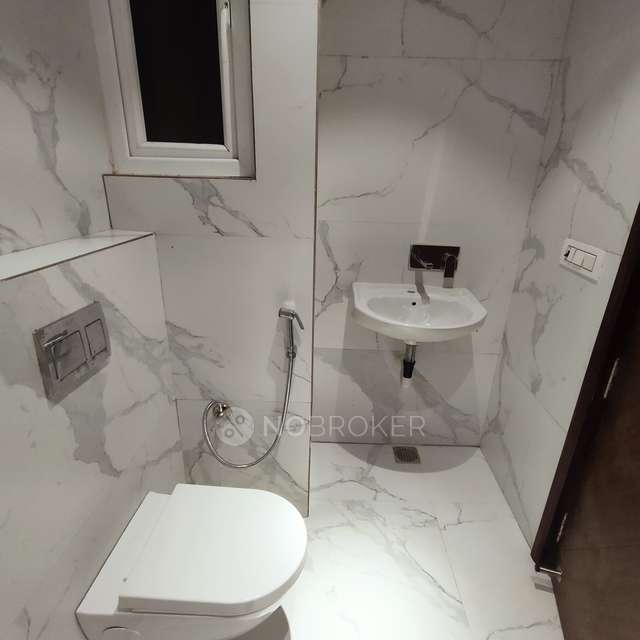 3 BHK Flat In Pal Mohan Apartment  For Sale  In Punjabi Bagh