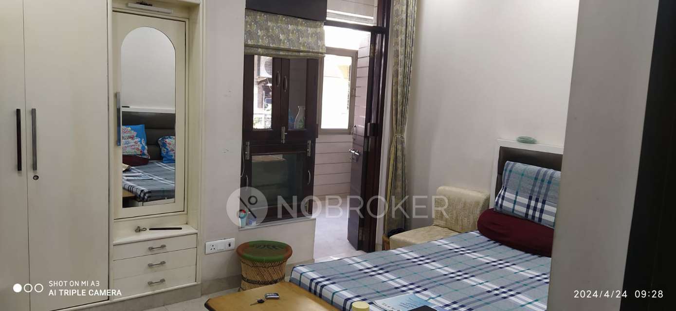 3 BHK Flat In New Vindhyachal Apartment For Sale  In Rohini