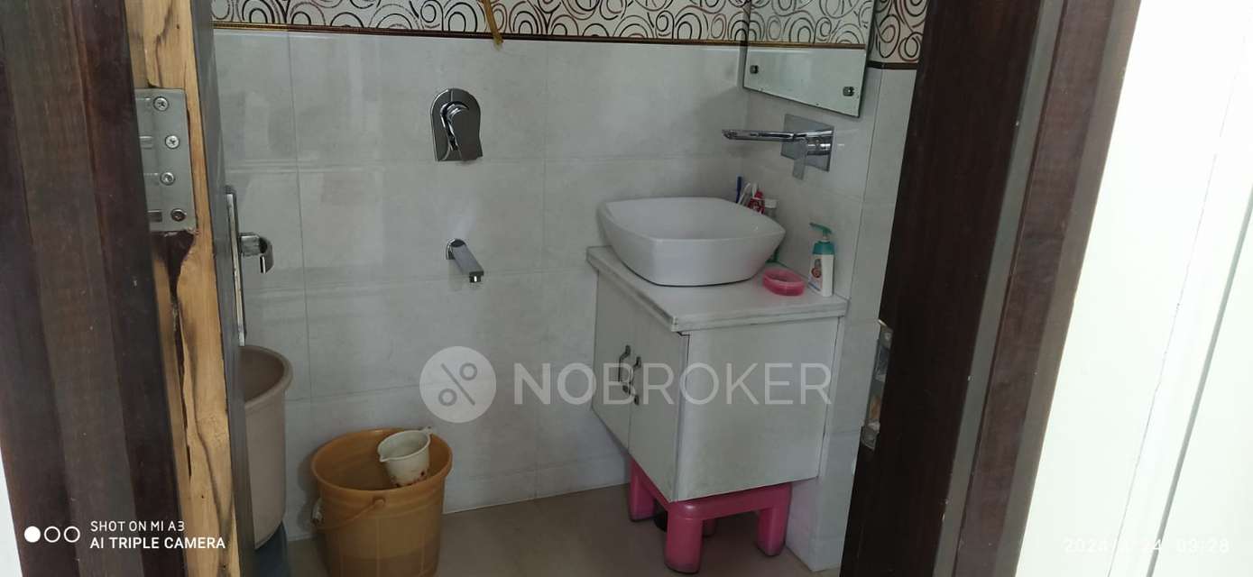 3 BHK Flat In New Vindhyachal Apartment For Sale  In Rohini