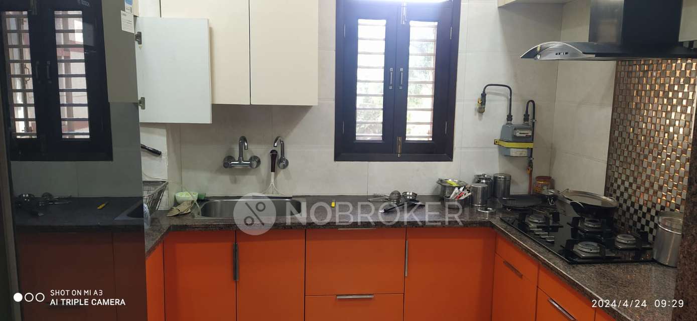 3 BHK Flat In New Vindhyachal Apartment For Sale  In Rohini