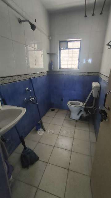 2 BHK Flat In Madhuban Chs For Sale  In Vishrantwadi