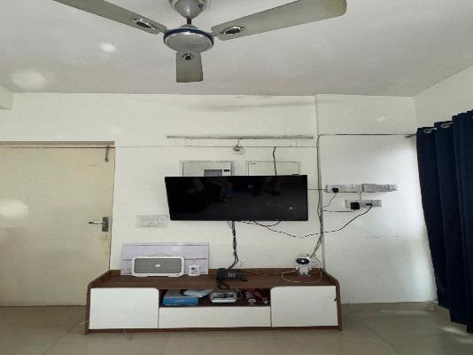 2 BHK Flat In Grihapravesh For Sale  In Sector 77
