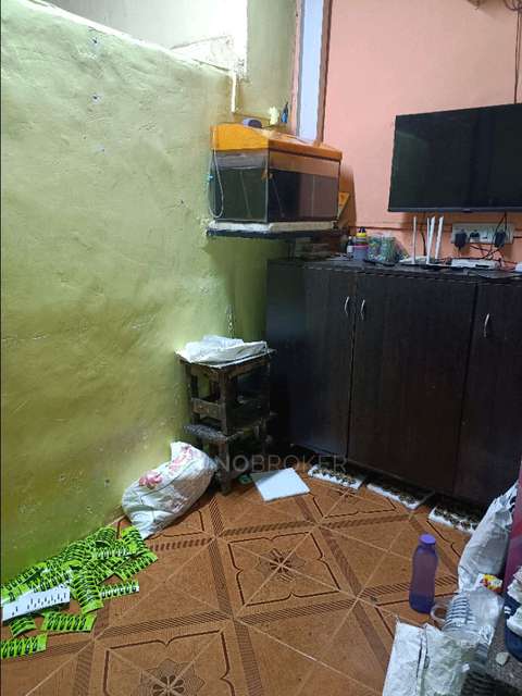 1 BHK House For Sale  In  Malad East