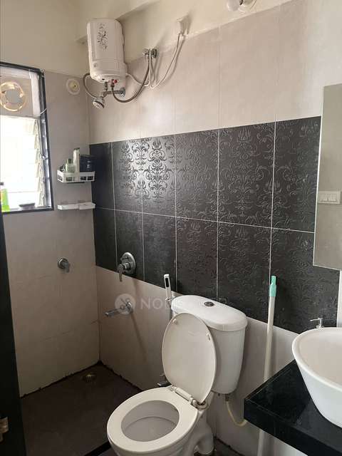 2 BHK Flat In Celestial City Phase 2 C Building for Rent  In Celestial City Phase 2