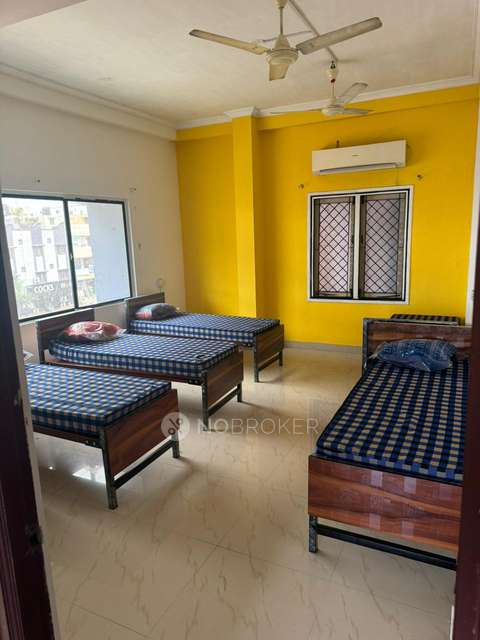 PG for Girls in Karapakkam