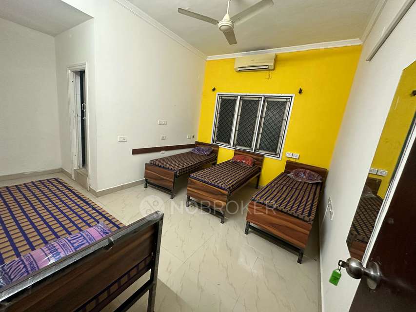 PG for Girls in Karapakkam