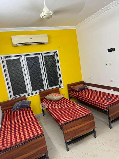 PG for Girls in Karapakkam