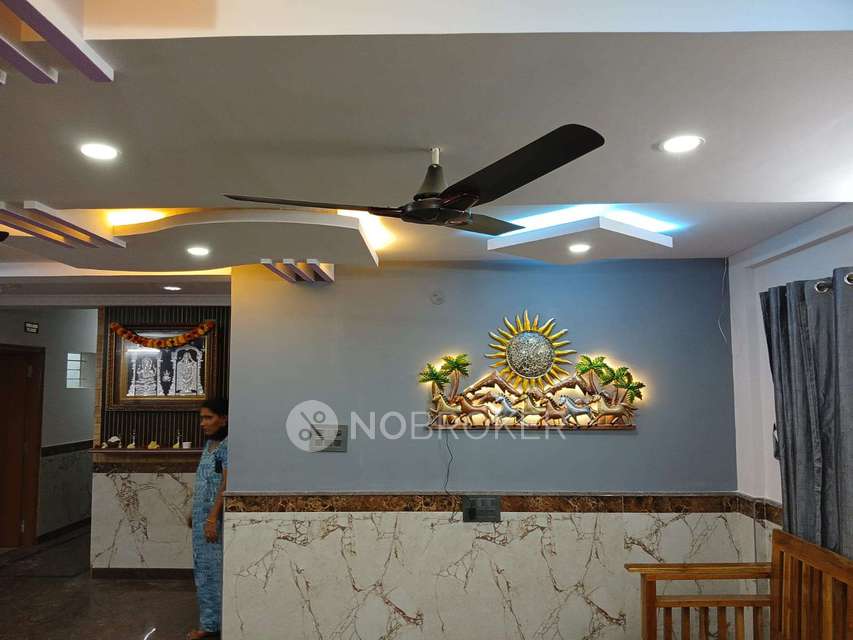 PG for Girls in Kadubeesanahalli