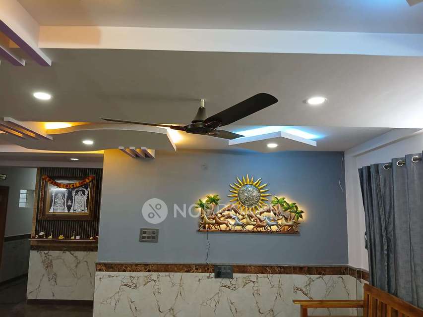 PG for Girls in Kadubeesanahalli