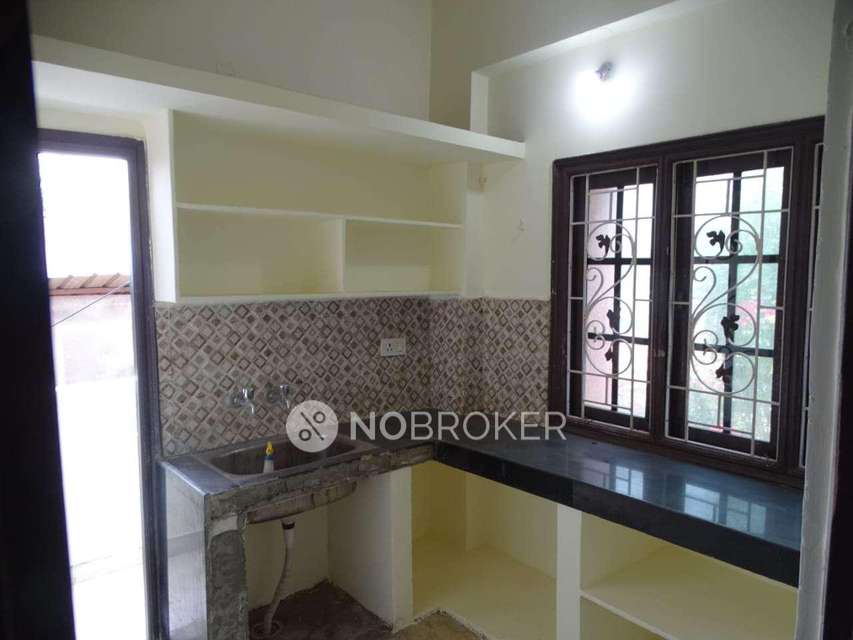 2 BHK Flat In Millenium Plaza Apartment For Sale  In Upparpally