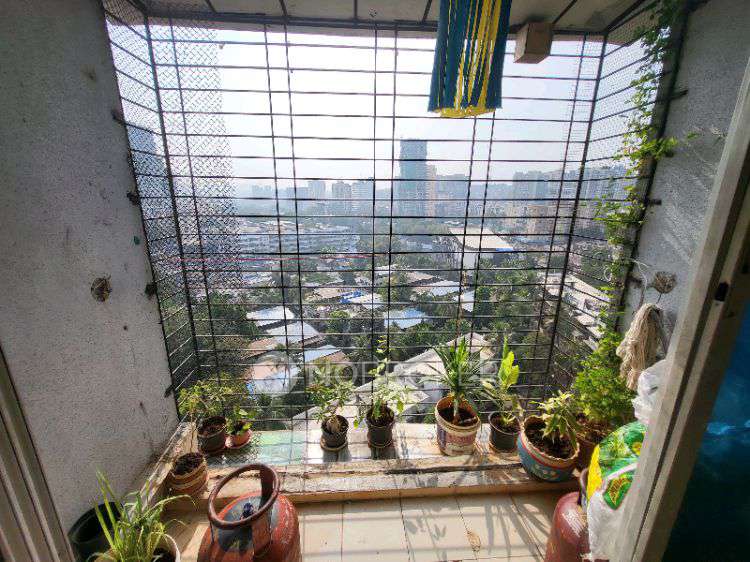 1 BHK Flat In Panchratna Chs For Sale  In Bhandup West