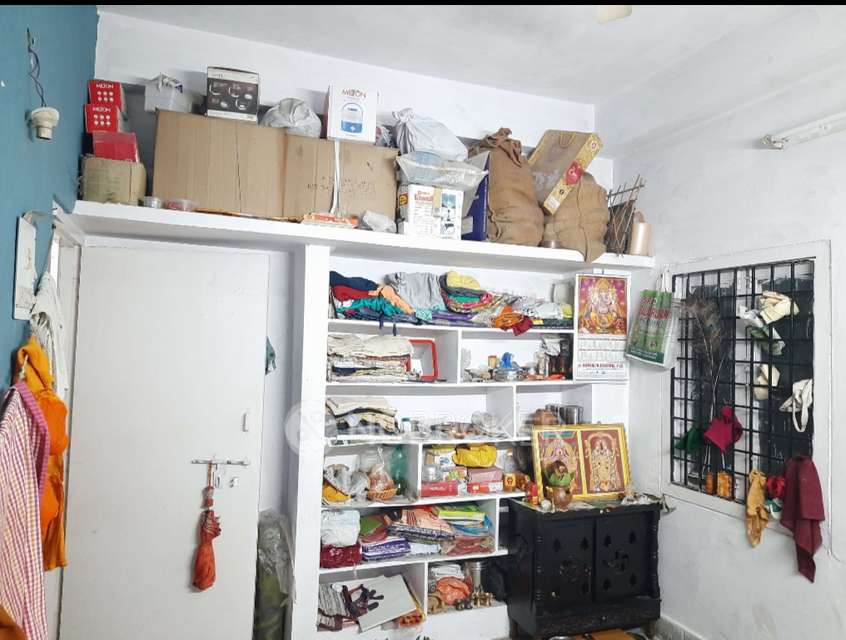 2 BHK Flat In Sujatha Residency For Sale  In Padmarao Nagar