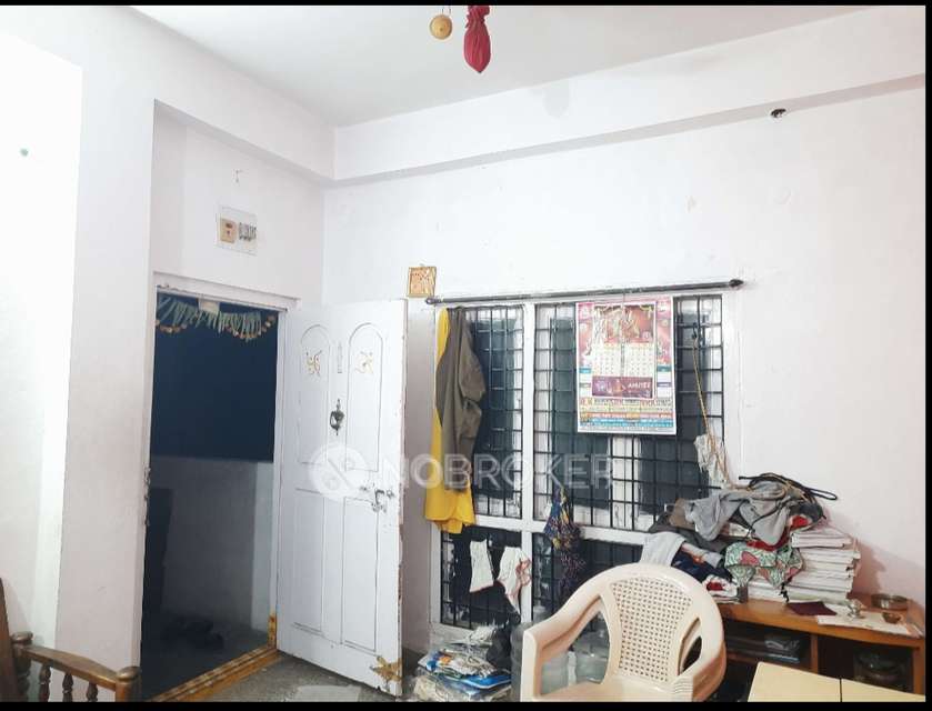 2 BHK Flat In Sujatha Residency For Sale  In Padmarao Nagar