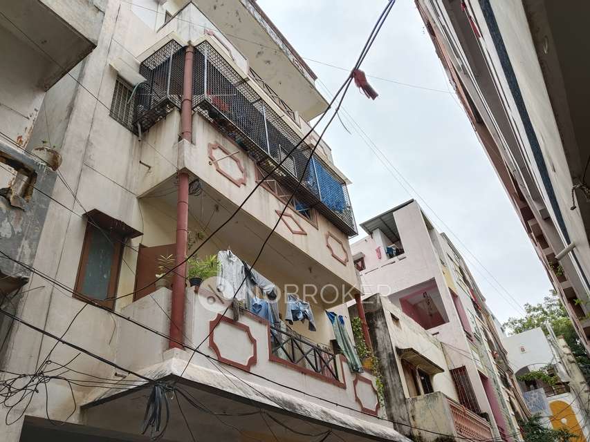 2 BHK Flat In Sujatha Residency For Sale  In Padmarao Nagar