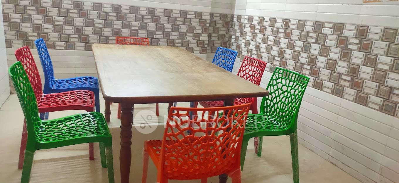 PG for Boys in Adugodi