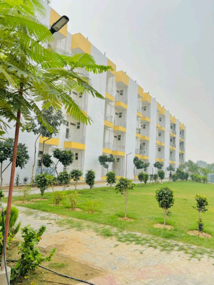 Paramount Trehan Luxury Floors Esencia