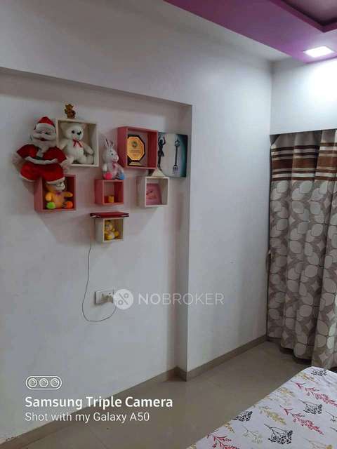 3 BHK Flat In Sadguru Poonam Heights For Sale  In Goregaon West
