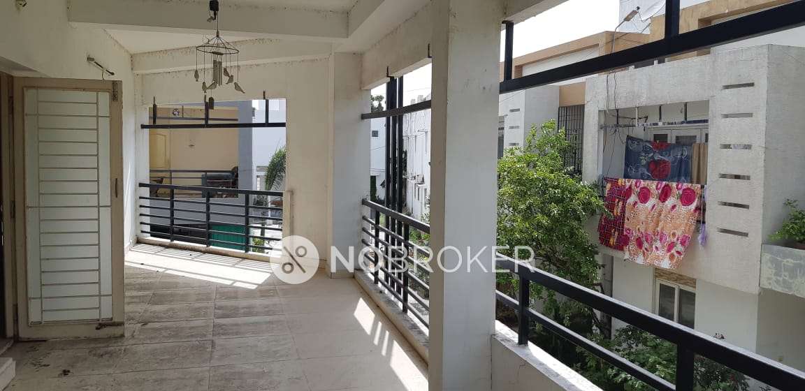 4 BHK Villa In Dhakshin City - Phase 2 For Sale  In Unamancheri Main Rd