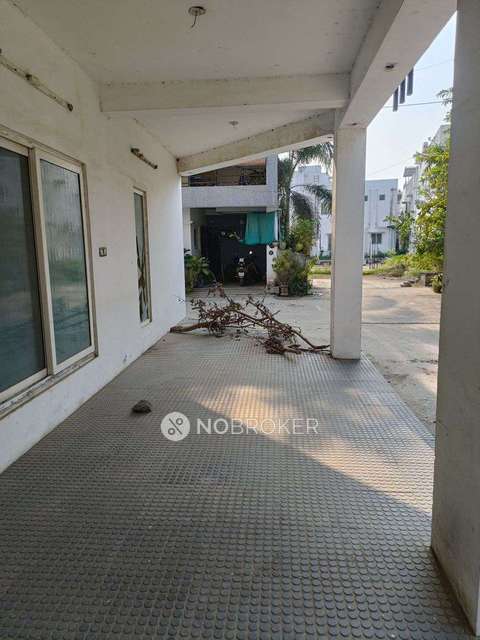 4 BHK Villa In Dhakshin City - Phase 2 For Sale  In Unamancheri Main Rd