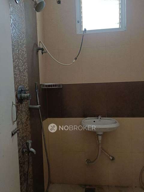 4 BHK Villa In Dhakshin City - Phase 2 For Sale  In Unamancheri Main Rd