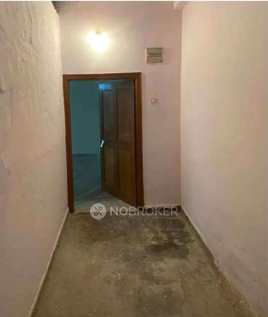 2 BHK Flat In Mariam Residency For Sale  In Langar Houz