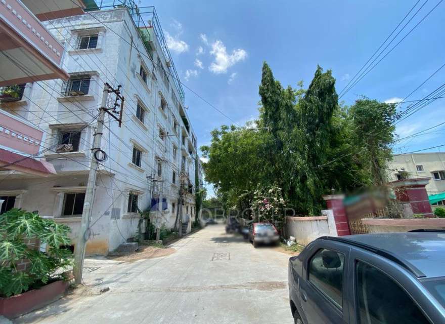 2 BHK Flat In Mariam Residency For Sale  In Langar Houz