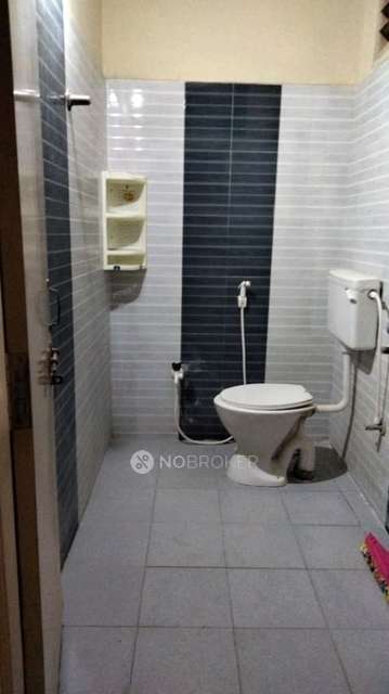 2 BHK Flat In Ram Towers For Sale  In Gowlidoddy