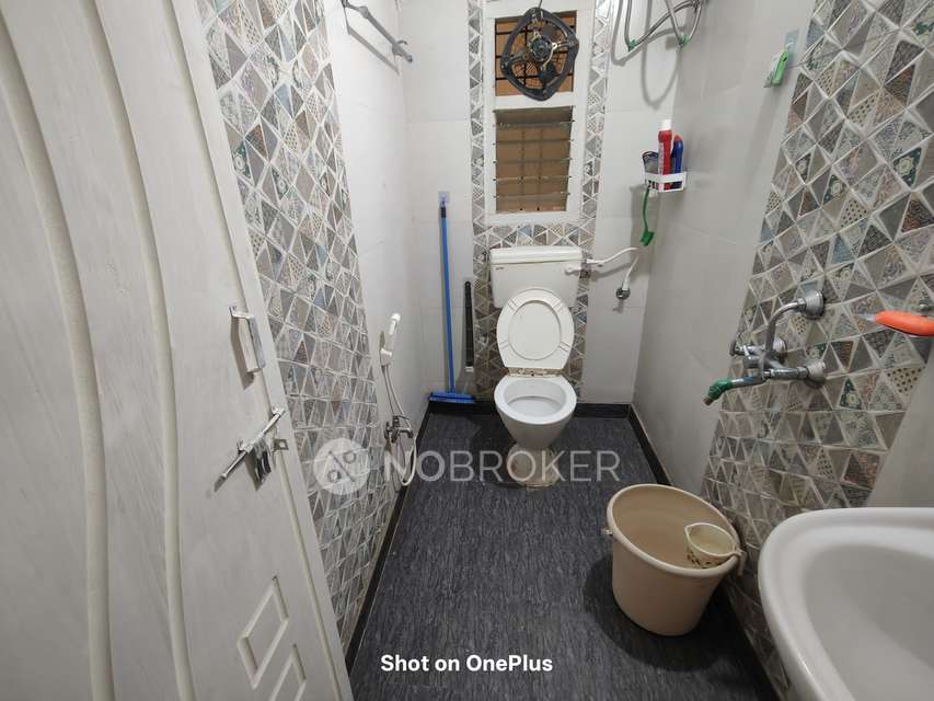 2 BHK Flat In Maruthi Pride For Sale  In Pragathi Nagar