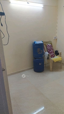 1 BHK Flat In Gurukrupa Complex,pune for Rent  In Papa Sheth Khanna Marg, Guruwar Peth