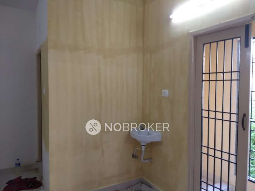 2 BHK Flat In Sai Saffire Apartment For Sale  In Kelambakkam