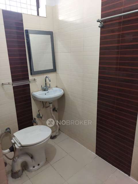 2 BHK Flat In Pahwa Society For Sale  In Sector 15