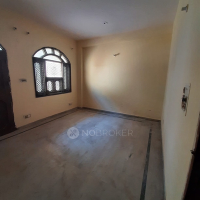 2 BHK Flat In Standalone Building  for Rent  In Janakpuri