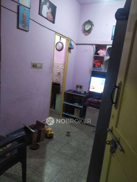1 BHK Flat for Rent  In Adugodi