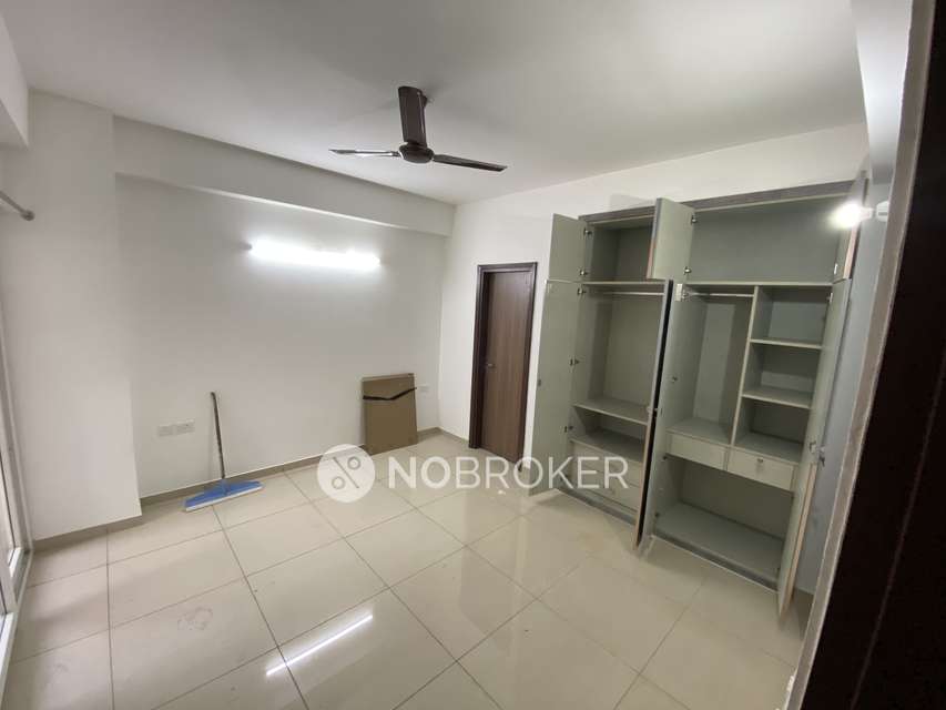 2 BHK Flat In  Gulshan Botnia for Rent  In Sector 144