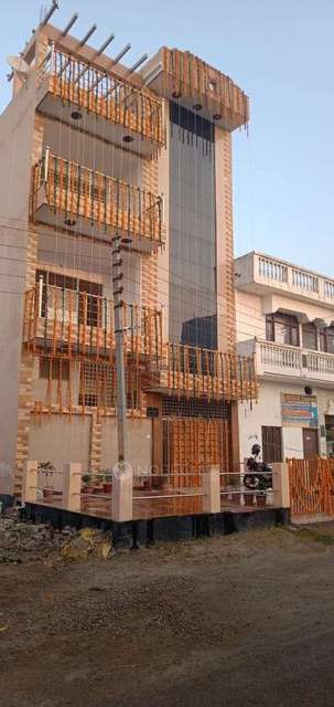 4+ BHK House For Sale  In Sahibabad