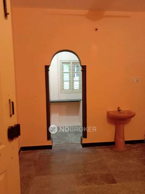 4+ BHK Flat In Naidu Building For Sale  In Kithiganur